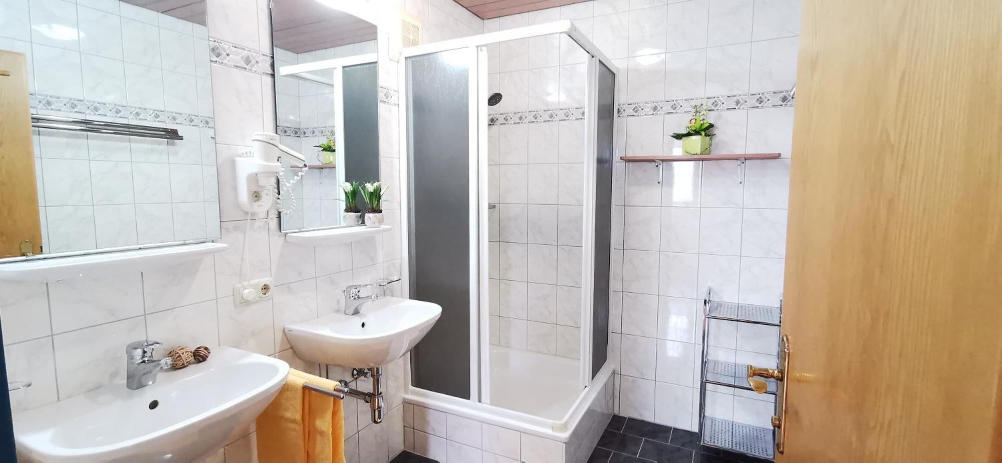 Appartements Mary Inklusive Tauern-Spa Kaprun Eksteriør billede